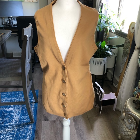 Liz Sport 2 Piece - Picture 7 of 9